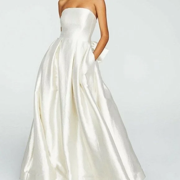 Betsey Johnson Prom Wedding Strapless Dress - Picture 1 of 6